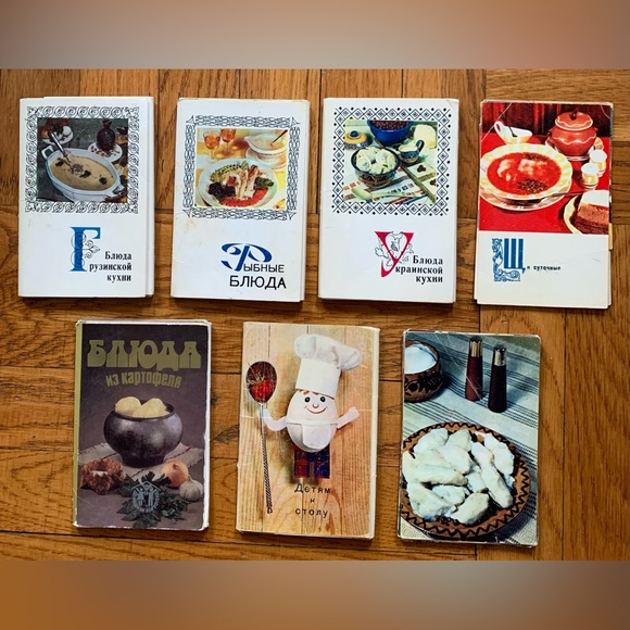 Lot of 7 Sets Former USSR Cuisine Dishes Vintage Postcards in Russian language - Picture 1 of 16